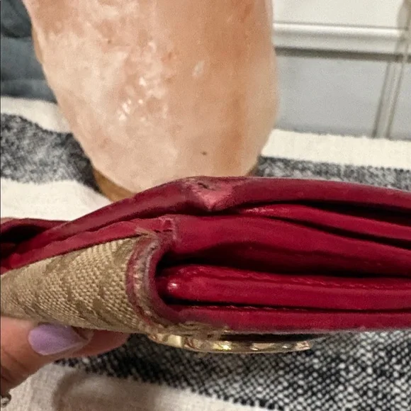 Gucci Tan and Red Women's authentic Wallet(project wallet) - Picture 14 of 16